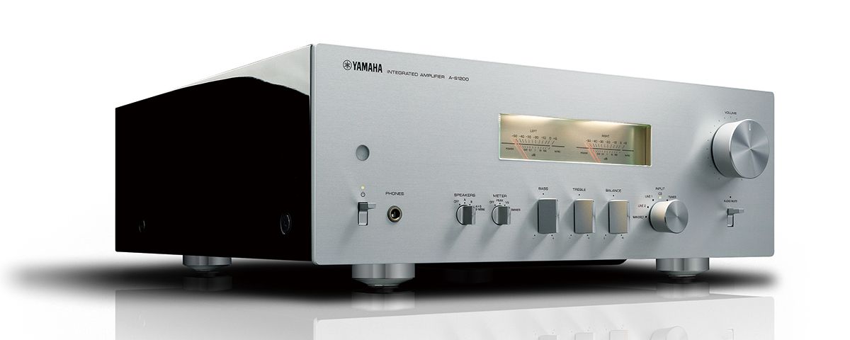 Yamaha AS1200 - Amplificateur stéréo intégré 105Watts par canal, entrée phono, HP A/B