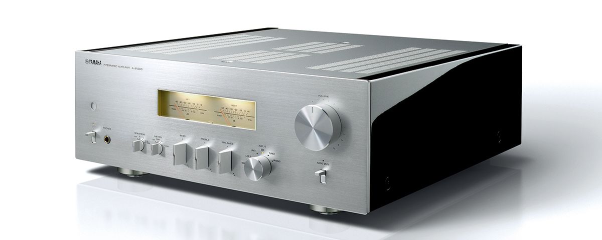 Yamaha AS1200 - Amplificateur stéréo intégré 105Watts par canal, entrée phono, HP A/B