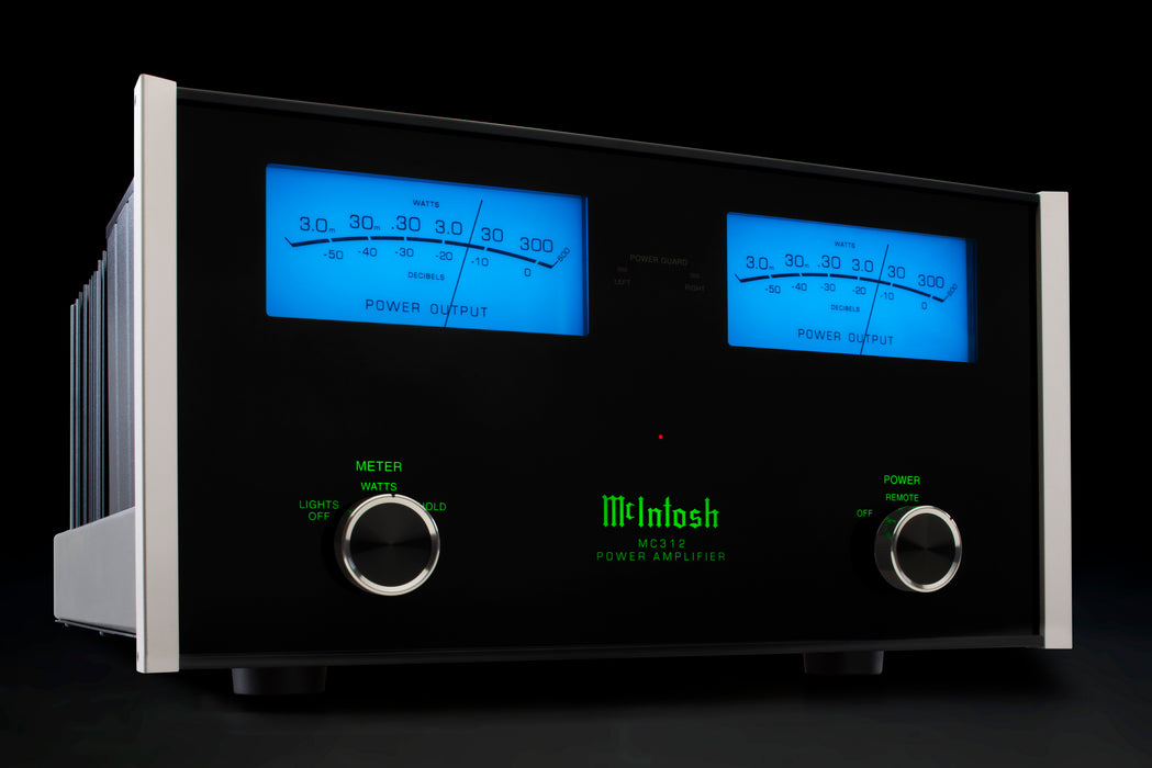 McIntosh MC312 Amplificateur de puissance vue bas angle gauche