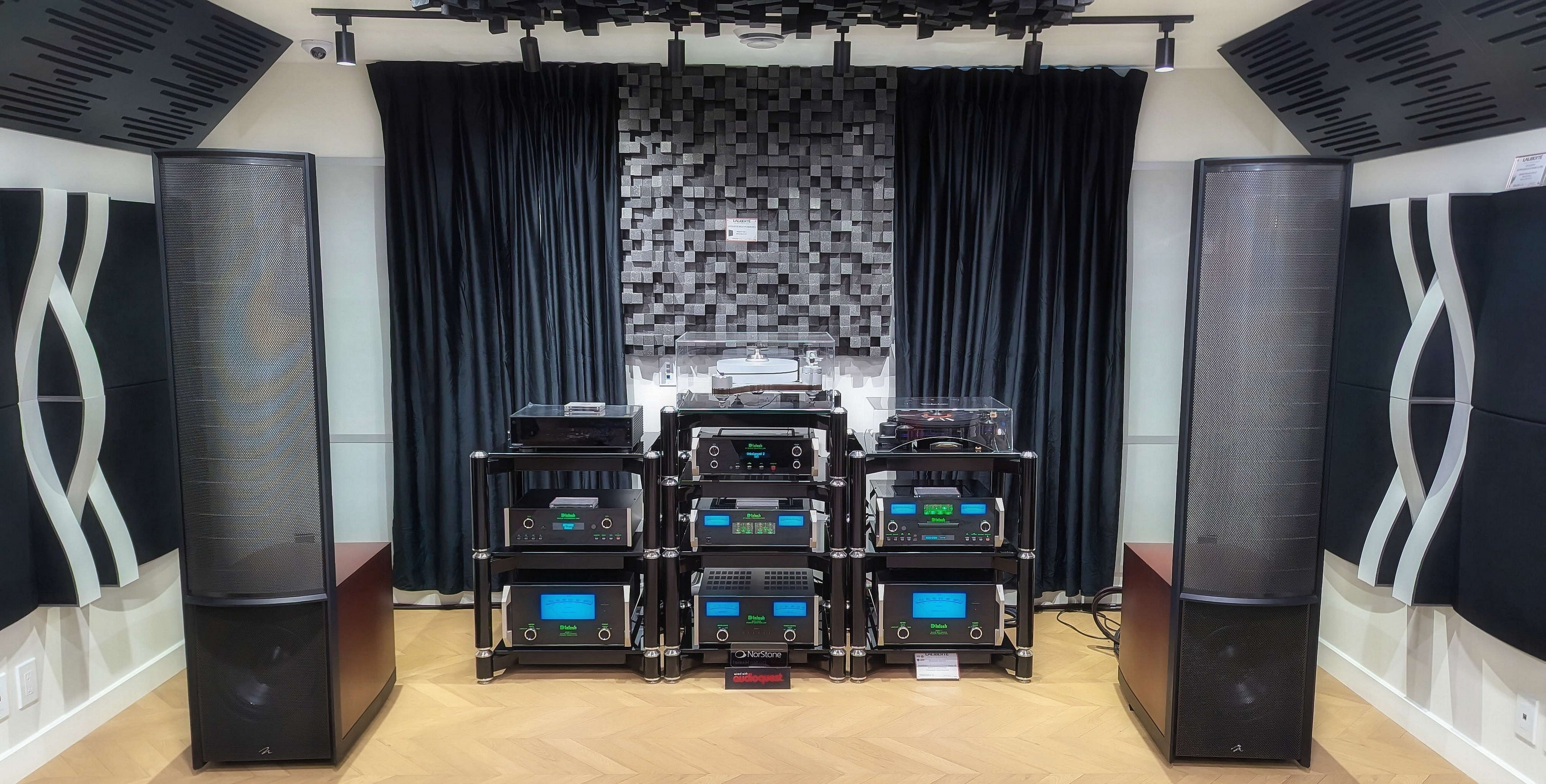 Découvrez nos nouvelles salles de son et d’image avec cette visite virtuelle!