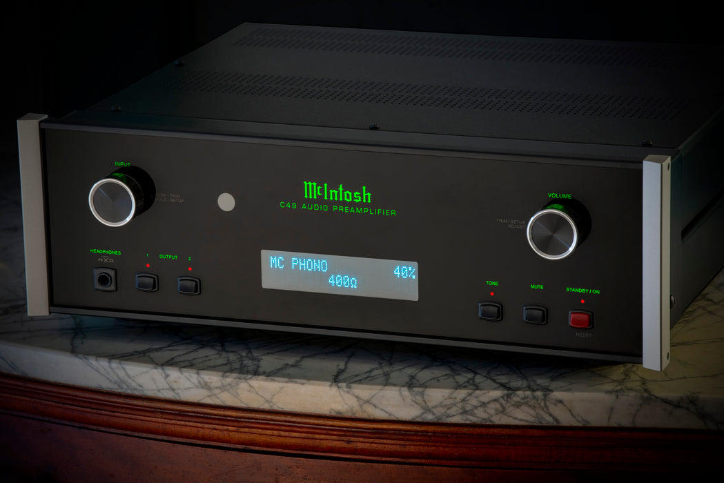McIntosh C49 | Préamplificateur Stéréo Audiophile Ultra‑Flexible