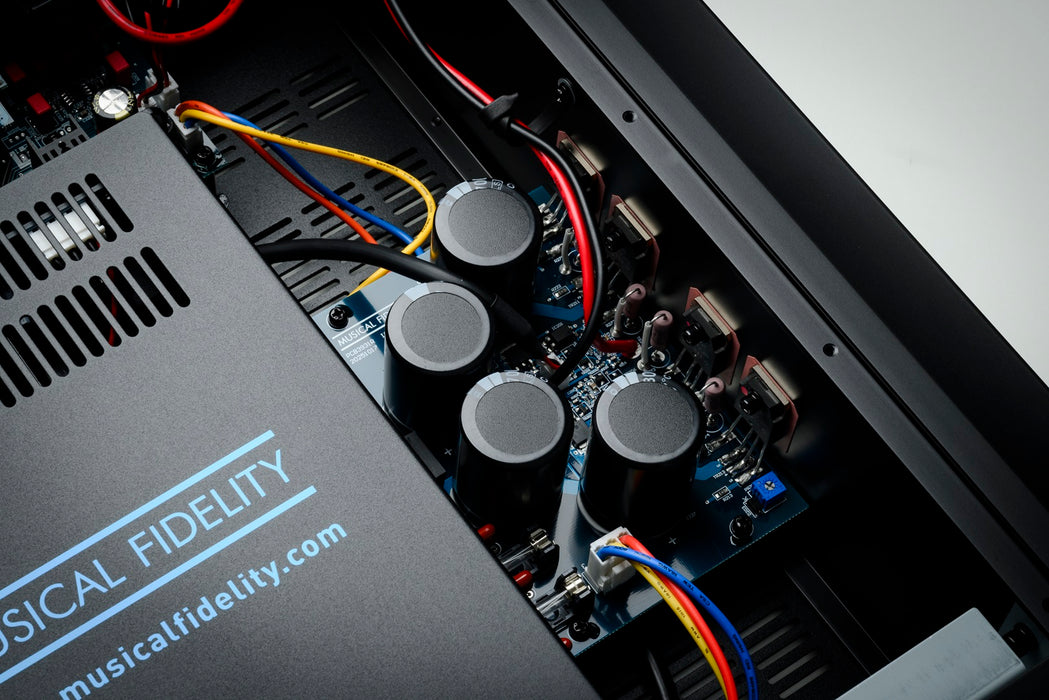 Musical Fidelity M6xi | Amplificateur stéréo intégré 220Watts/Canal