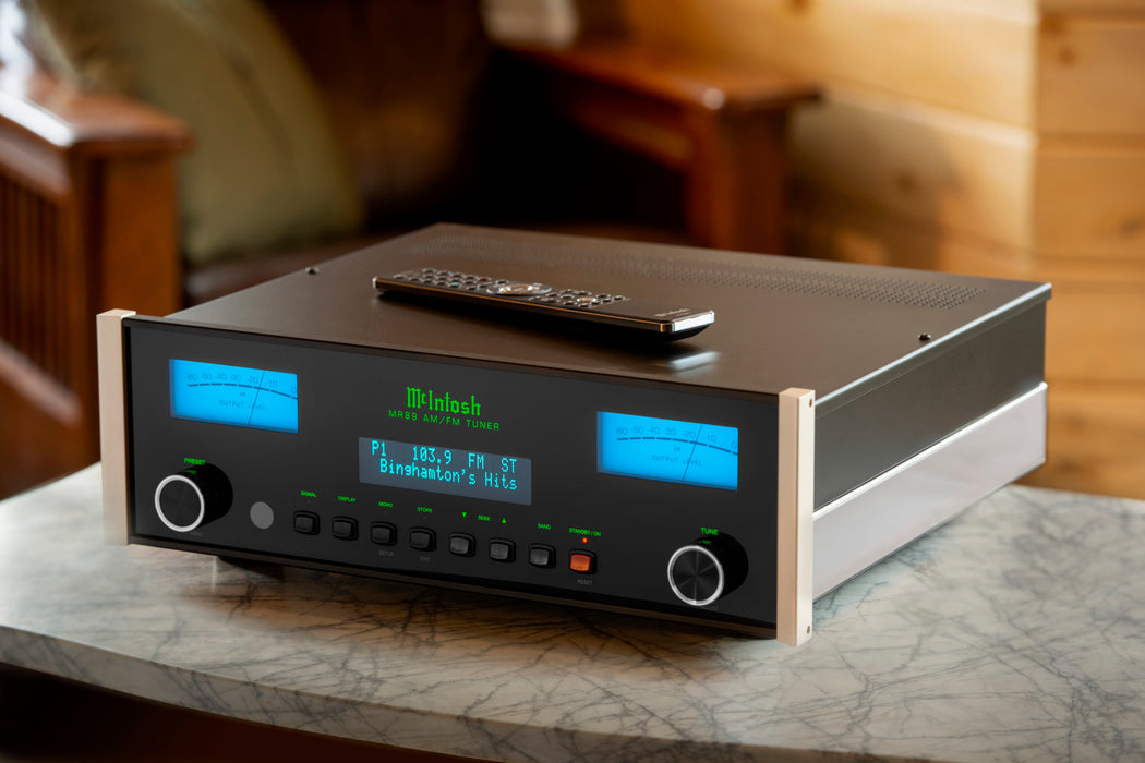 McIntosh MR89 | Tuner AM/FM audiophile de précision absolue
