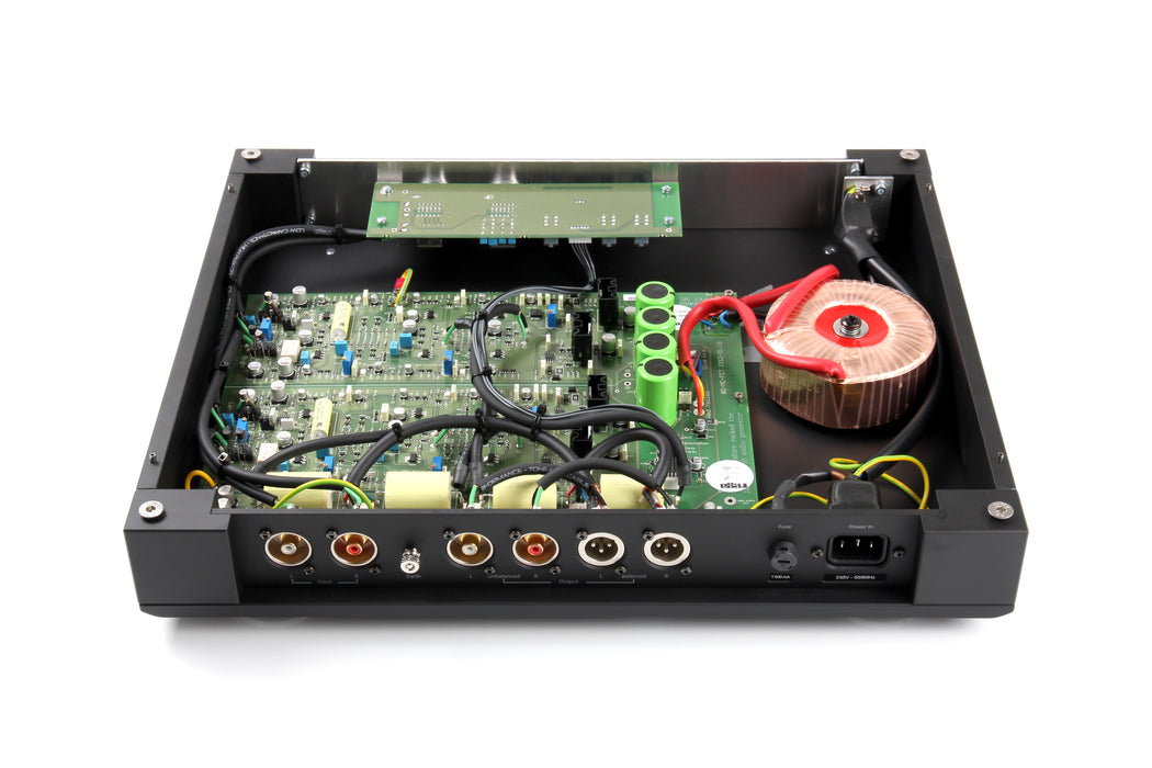 Rega Aura Référence MC – Préampli phono de référence à bobine mobile