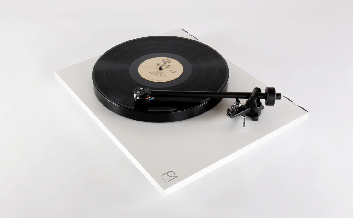 REGA Planar 1