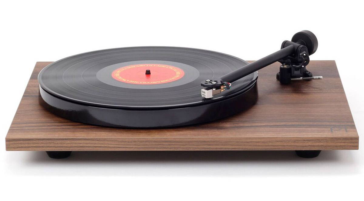 REGA Planar 1