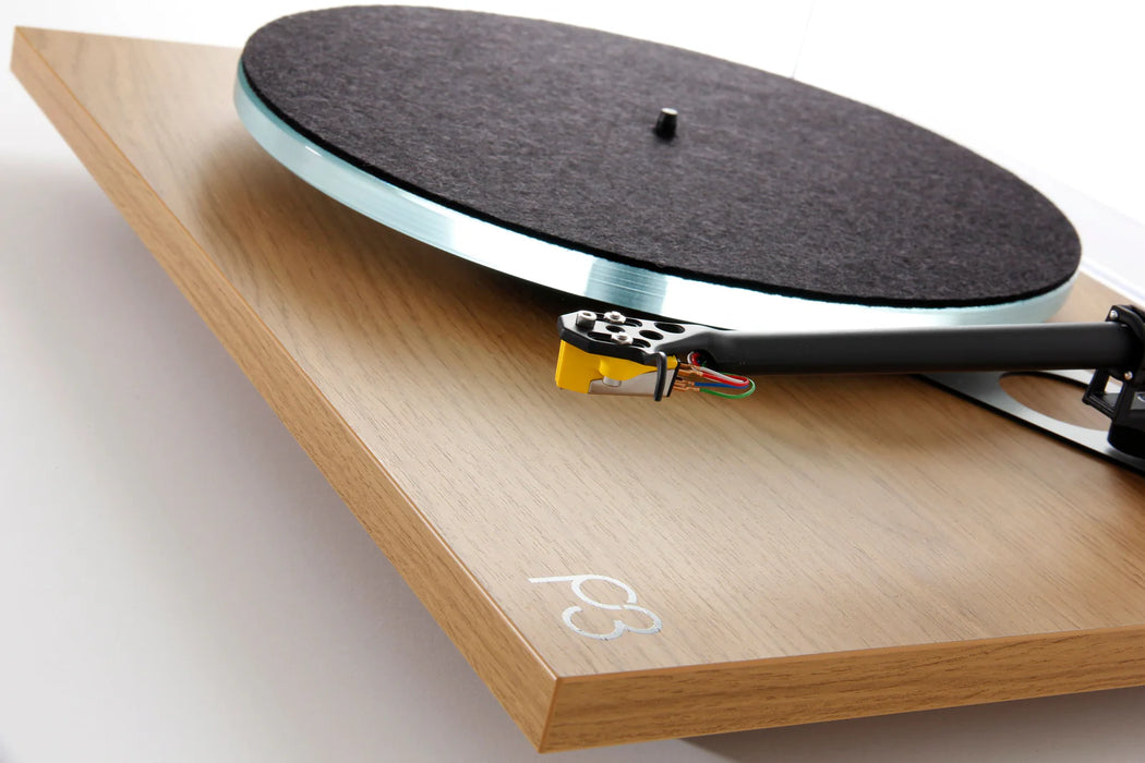 REGA Planar 3